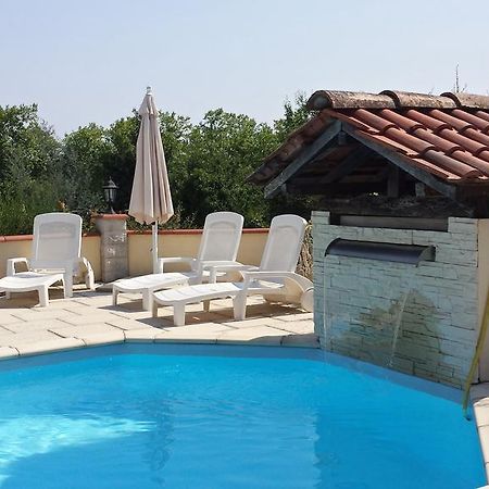 Les Tilleuls Bed & Breakfast Saint-Pe-Delbosc Bagian luar foto