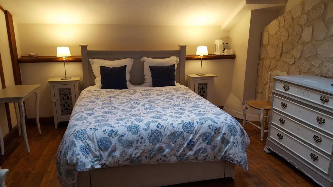 Les Tilleuls Bed & Breakfast Saint-Pe-Delbosc Bagian luar foto