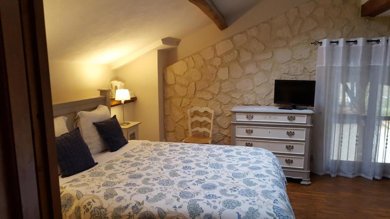 Les Tilleuls Bed & Breakfast Saint-Pe-Delbosc Bagian luar foto