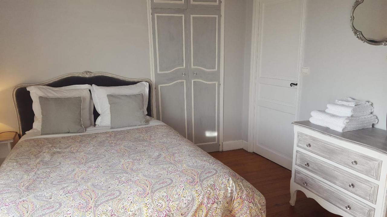 Les Tilleuls Bed & Breakfast Saint-Pe-Delbosc Bagian luar foto